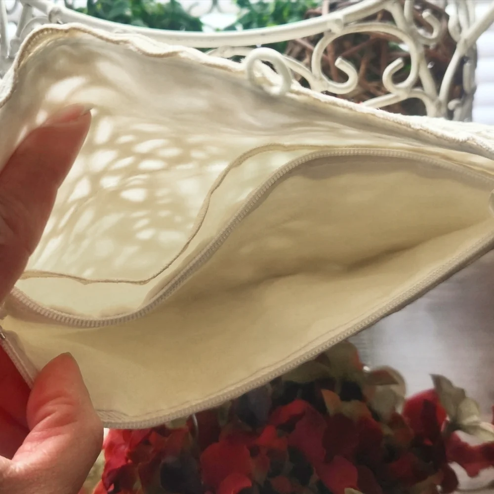 Jusi Silk Wedding Clutch Purse - Picture 6 of 6